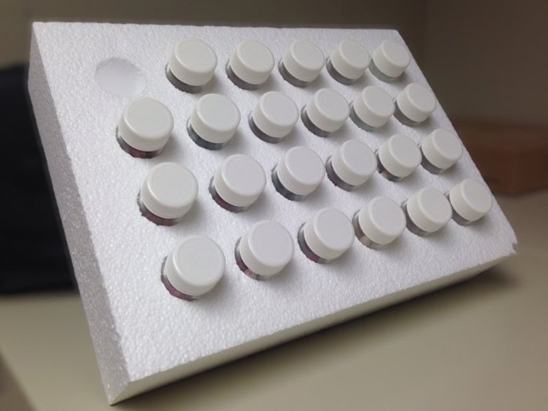 25 EPS Expanded Polystyrene Stryfoam packaging for holding vials