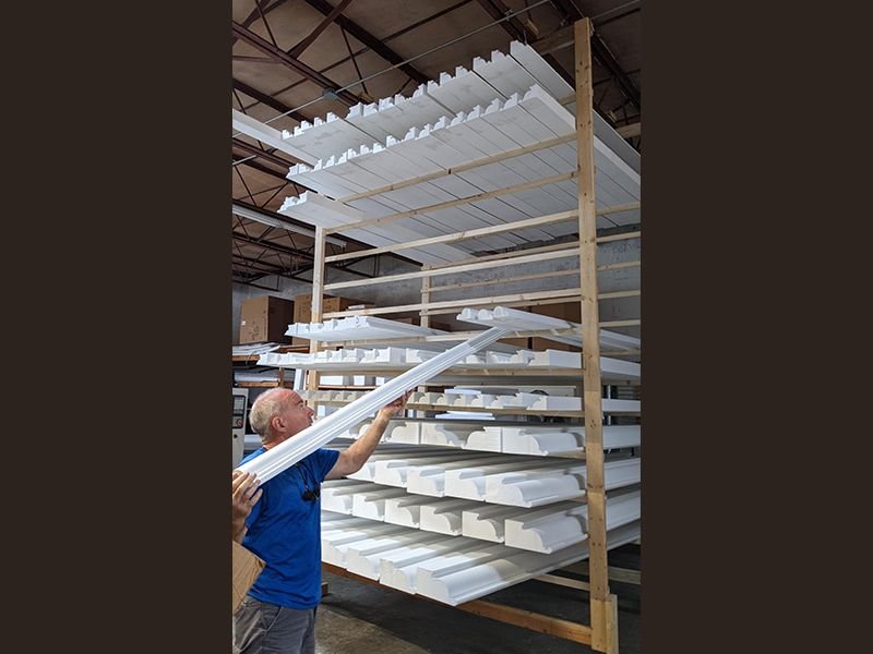 Manufacturing architectural foam molding