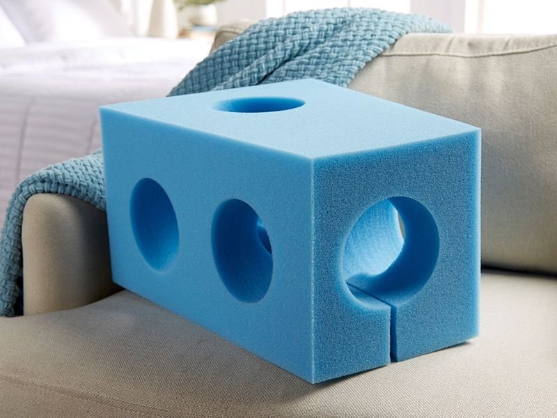 Polyurethane medical foam arm holder